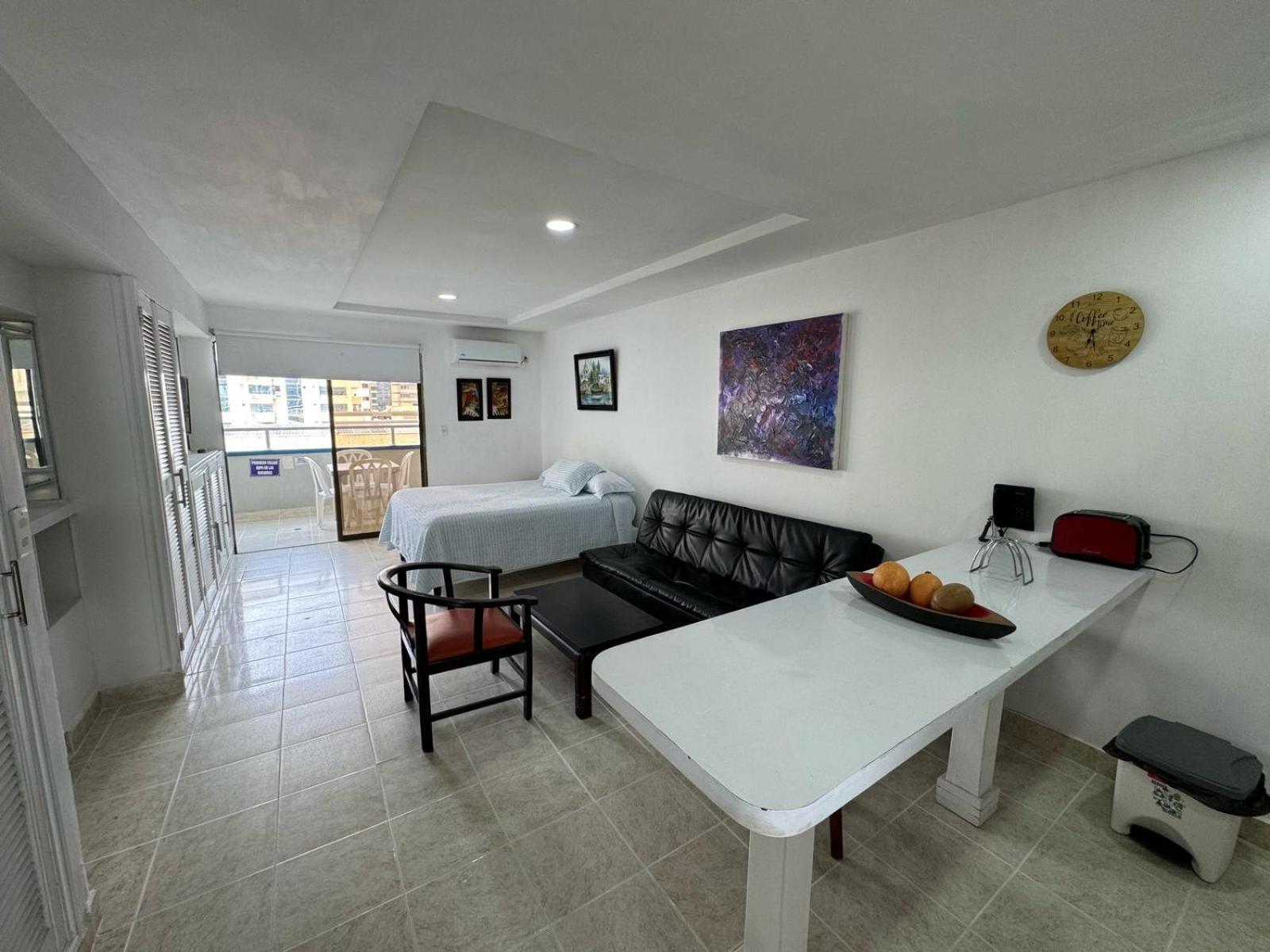 Apartamentos En Edificio Portofino Icdi Cartagena Екстер'єр фото